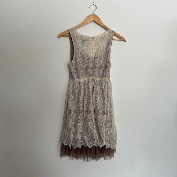 Wet Seal. Lace Dress. Off-White/ Beige Color. Size Medium. Womens. - Picture 2 of 12